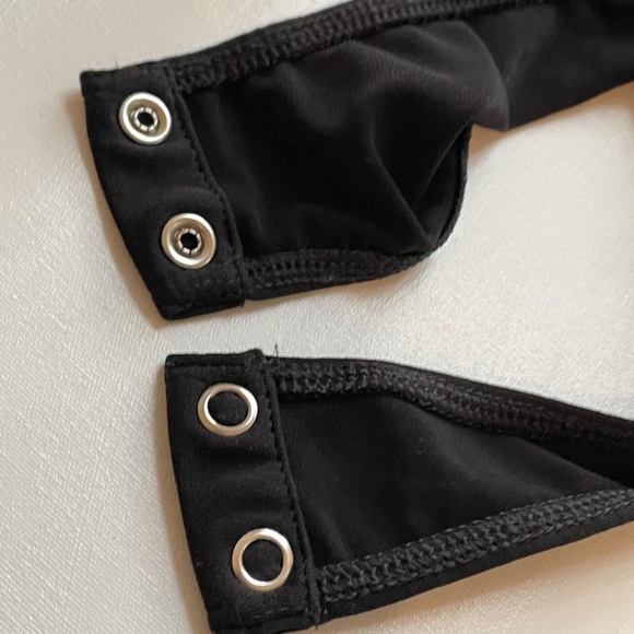 Express Velvet Oversized Bow Women Top Bodysuit Large Glamorous Statement Preppy - Picture 11 of 12